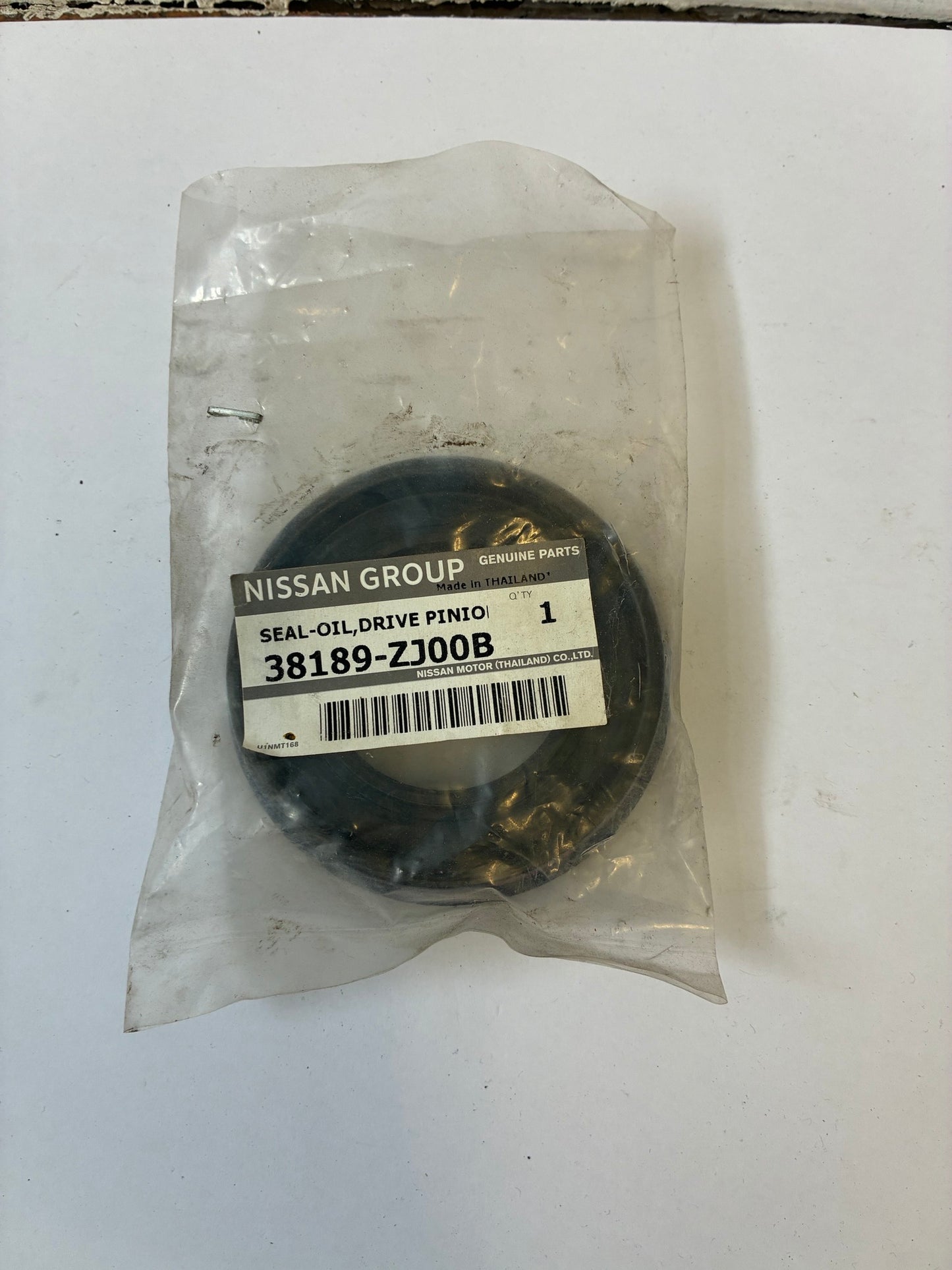 Nissan YD25 Seal-Oil, Drive Pinion  38189ZJ00B